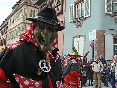 2010-02-21_17-37-50_Liliane-Panasonic-DMC-F27_36,0mm_1_100_eme